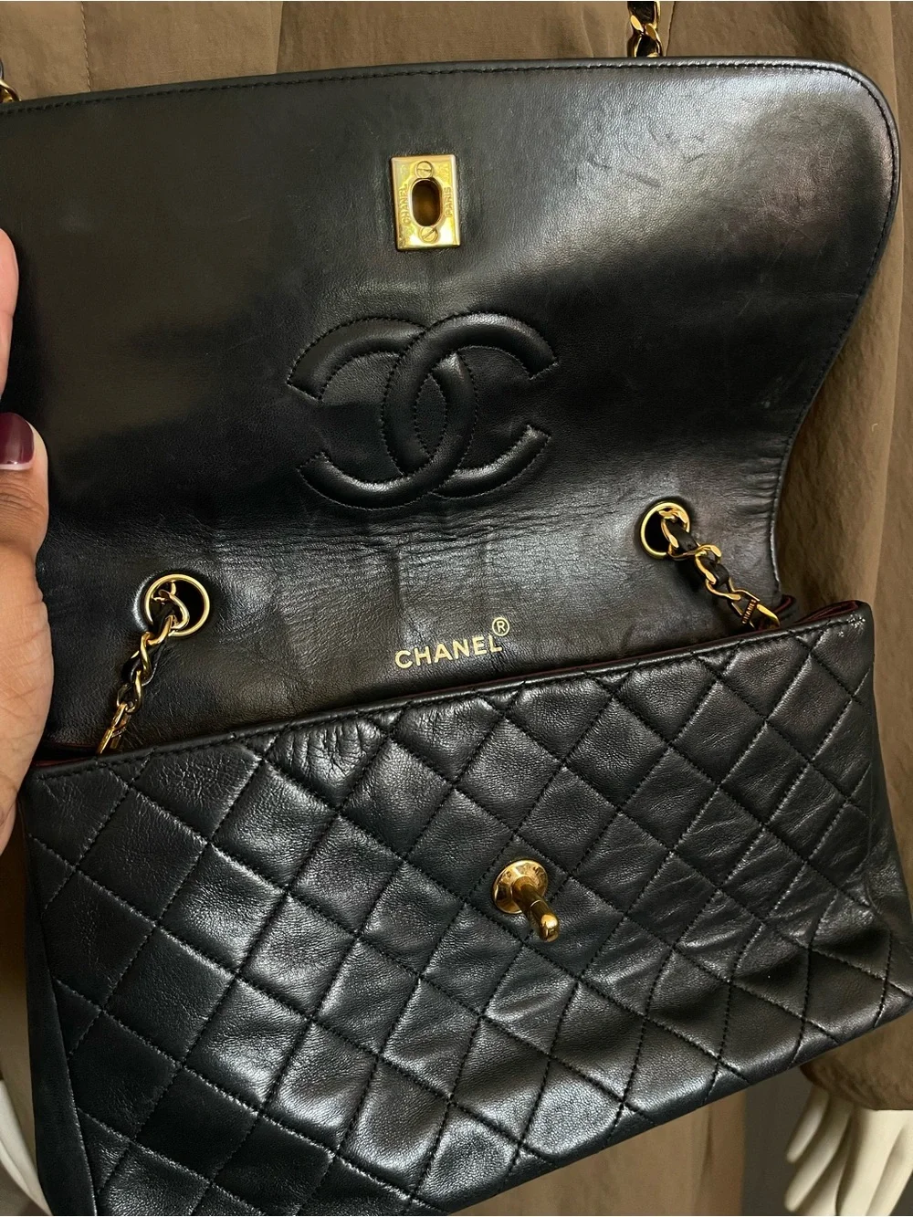 Vintage Chanel Diana Medium Black Lambskin 24K Gold CC Flap Shoulder Bag w/ Card